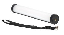  Mini-Farb-Effektleuchte PavoTube II 6C RGBWW in Röhrenform. Weißes 
Licht 2700 - 7500 K, CRI: 95, TLCI: 97, farbiges Licht, Spezialeffekte. Dimmbar. 